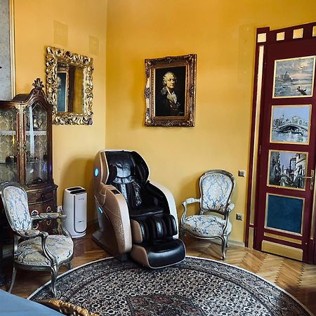 Classic Love Story In Old Cluj I Екстер'єр фото