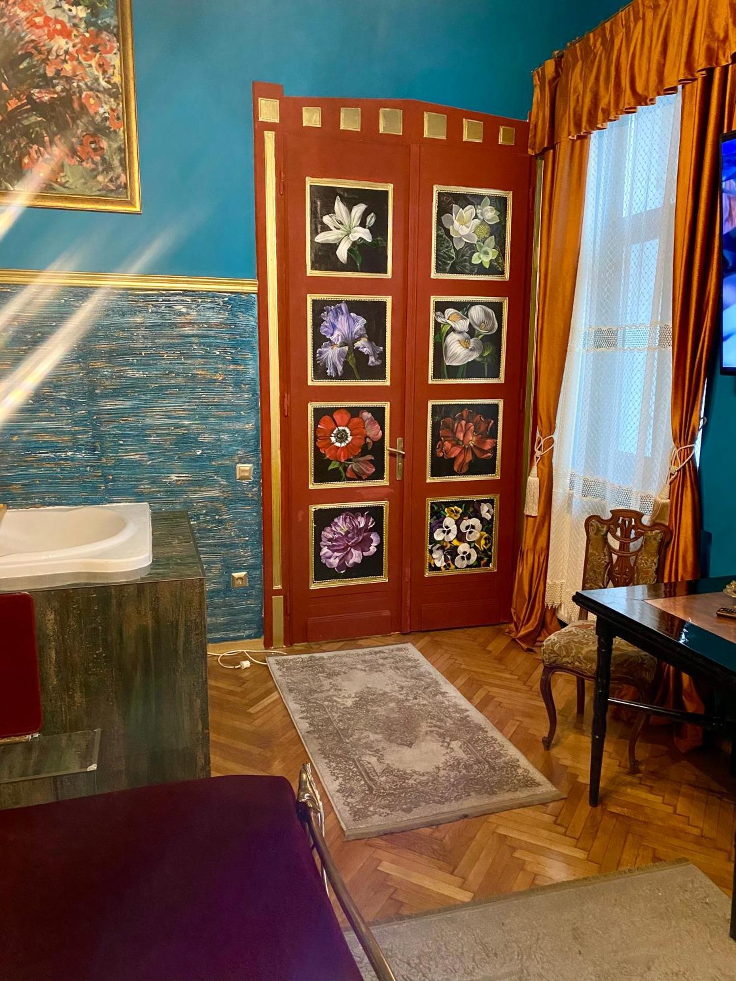 Classic Love Story In Old Cluj I Екстер'єр фото