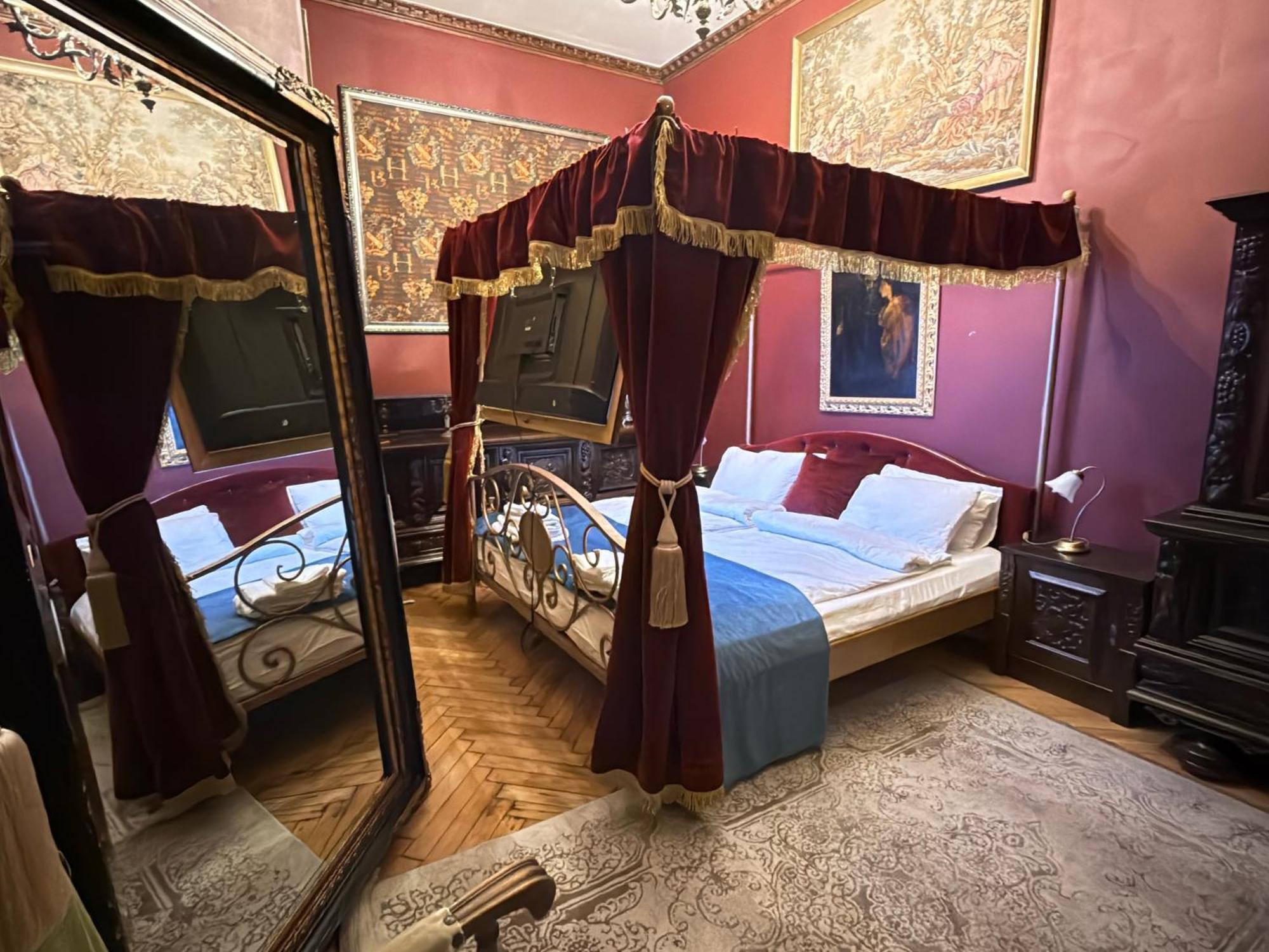 Classic Love Story In Old Cluj I Екстер'єр фото